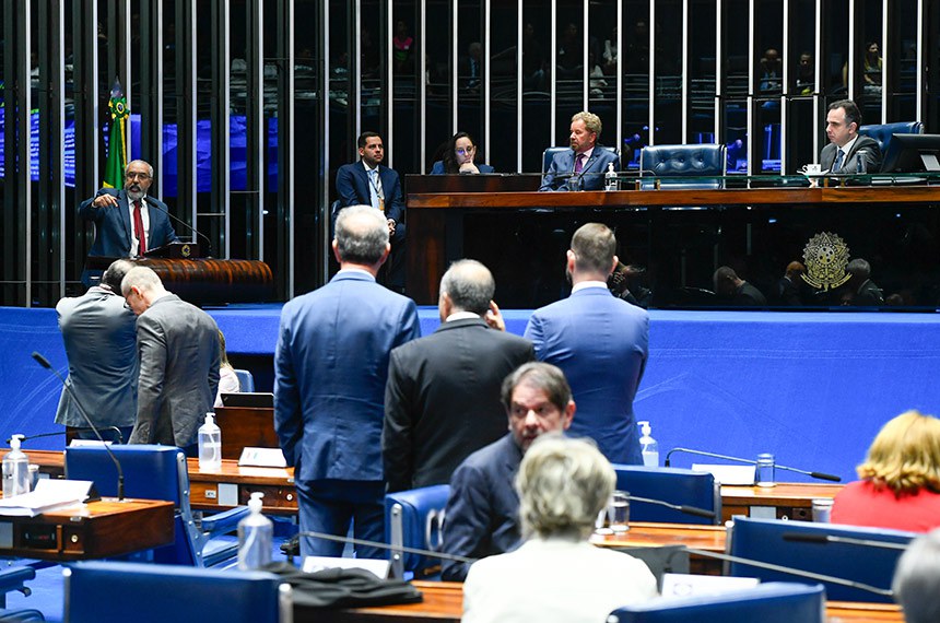 Mesa: 
deputado Luiz Fernando Faria (PSD-MG);
presidente do Senado Federal, senador Rodrigo Pacheco (PSD-MG); 
secretário-geral da Mesa do Senado Federal, Gustavo A. Sabóia Vieira.