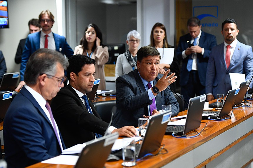 Bancada:
senador Laércio Oliveira (PP-SE); 
senador Rodrigo Cunha (Podemos-AL); 
senador Carlos Viana (Podemos-MG) - em pronunciamento.