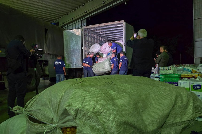 Na imagem: Liga do Bem leva à Base Aérea de Brasília doações para vitímas da enchente no Rio Grande do Sul.
