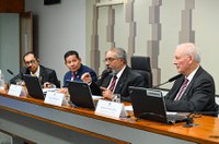 Comissão externa adia visita ao Rio Grande do Sul