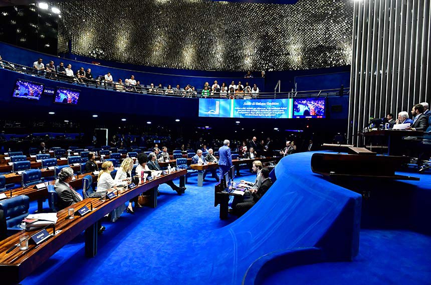 Mesa:
senador Jaques Wagner (PT-BA), conduz sessão;
secretário desta sessão.