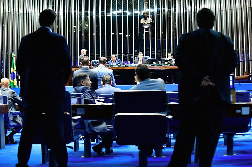 Mesa: 
senador Eduardo Gomes (PL-TO);
presidente do Senado Federal, senador Rodrigo Pacheco (PSD-MG), conduz sessão; 
secretário-geral da Mesa do Senado Federal, Gustavo A. Sabóia Vieira.