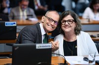 CAS aprova inclusão de parentalidade responsável nos currículos escolares