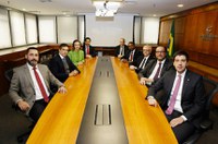 IFI reduz projeção de déficit, mas aponta cenário incerto de receitas e despesas