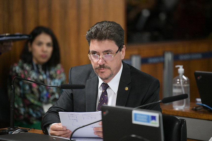 Em pronunciamento, à bancada, senador Wilder Morais (PL-GO.