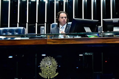 Mesa: 
vice-presidente do Senado Federal, senador Veneziano Vital do Rêgo (MDB-PB).