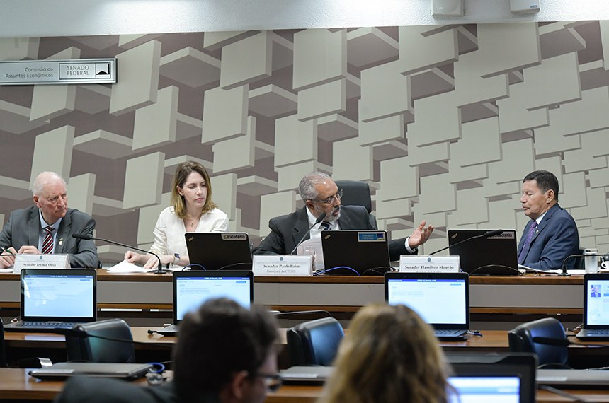 Mesa: 
vice-presidente da CTERS, senador Ireneu Orth (PP-RS); 
secretária de comissão; 
presidente da CTERS, senador Paulo Paim (PT-RS) - em pronunciamento; 
relator da CTERS, senador Hamilton Mourão (Republicanos-RS).
