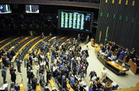 Congresso confirma veto de Lula sobre multar quem não pagar o novo Dpvat
