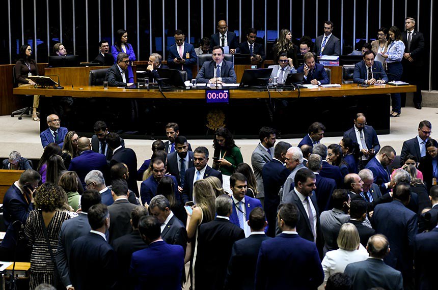 Mesa: 
deputado Danilo Forte (União-CE);
presidente do Senado Federal, senador Rodrigo Pacheco (PSD-MG); 
secretário-geral da Mesa do Senado Federal, Gustavo A. Sabóia Vieira.