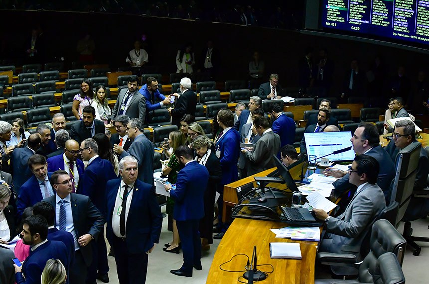 Parlamentares à bancada:
senador Flávio Bolsonaro (PL-RJ);
líder do governo no Congresso Nacional, senador Randolfe Rodrigues (sem partido-AP).