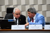 Comissão vota reforma da Lei de Processo Administrativo