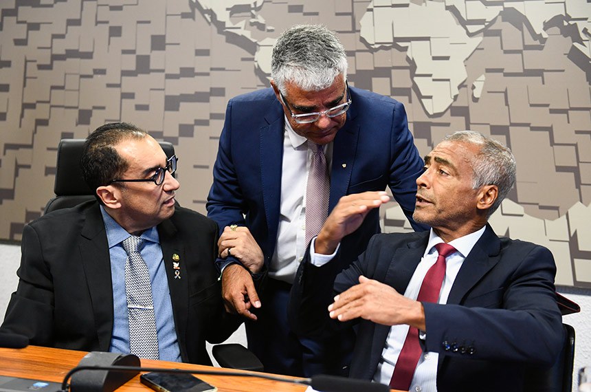 Mesa: 
presidente da CPIMJAE, senador Jorge Kajuru (PSB-GO); 
senador Eduardo Girão (Novo-CE); 
relator da CPIMJAE, senador Romário (PL-RJ).