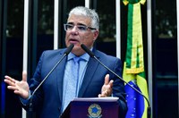 Girão critica presidente do TSE e cobra do Senado impeachment de ministros do STF