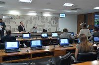 CAS aprova incluir incentivo ao voluntariado no Estatuto da Juventude