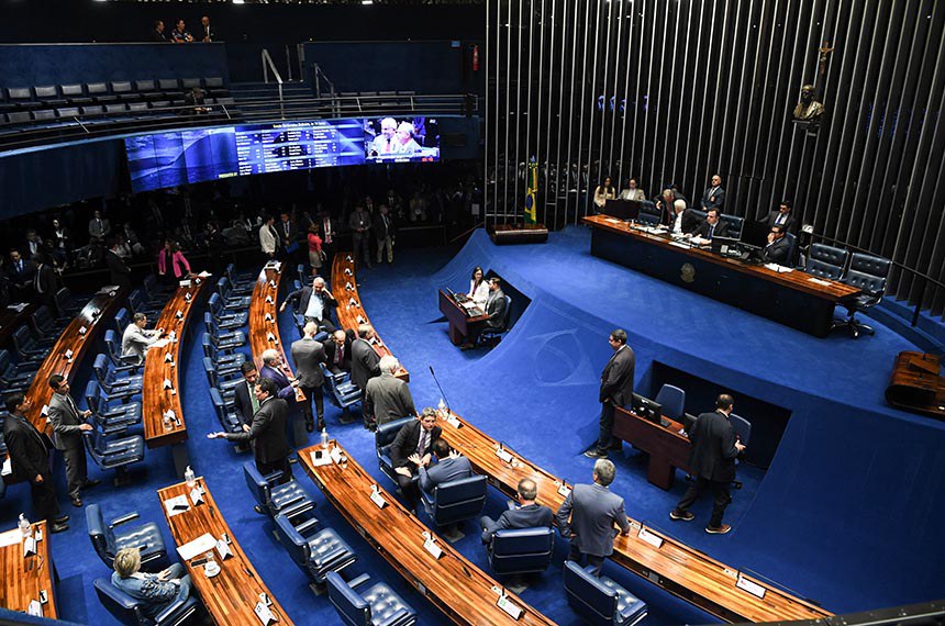 Mesa: 
líder do governo no Senado Federal, senador Jaques Wagner (PT-BA); 
presidente do Senado Federal, senador Rodrigo Pacheco (PSD-MG); 
secretário-geral da Mesa do Senado Federal, Gustavo A. Sabóia Vieira.
