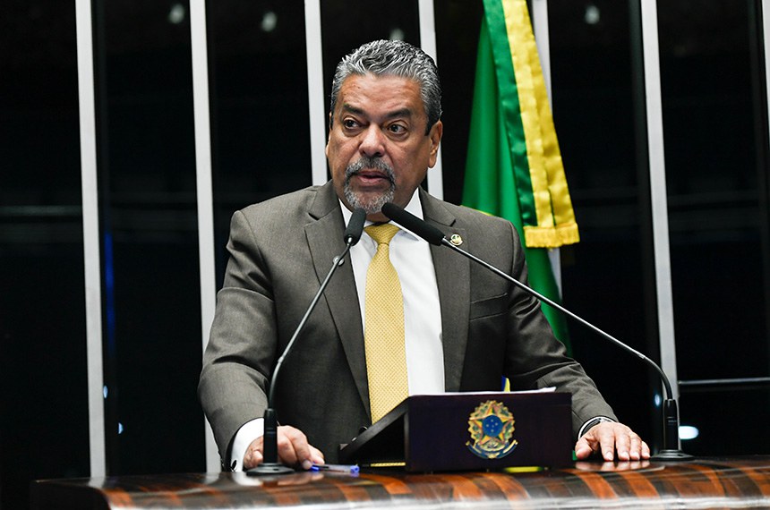 Em discurso, à tribuna, 3º suplente da Mesa do Senado Federal, senador Dr. Hiran (PP-RR).