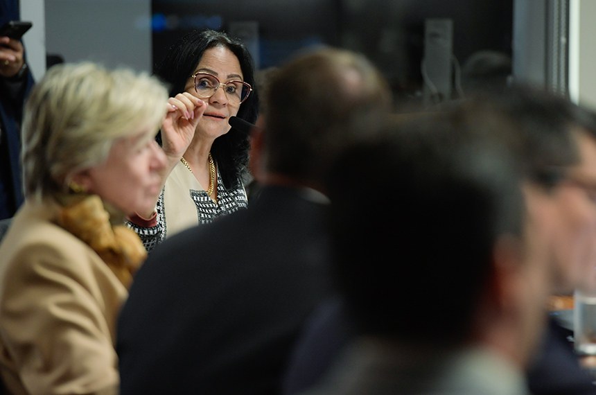 Bancada: 
senadora Damares Alves (Republicanos-DF) - em pronunciamento.