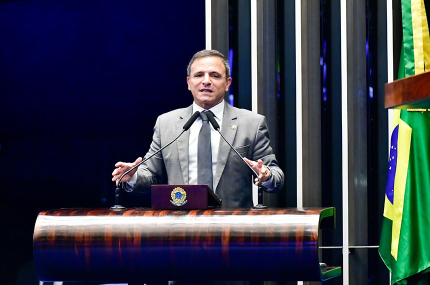 Em discurso, à tribuna, senador Marcio Bittar (União-AC).