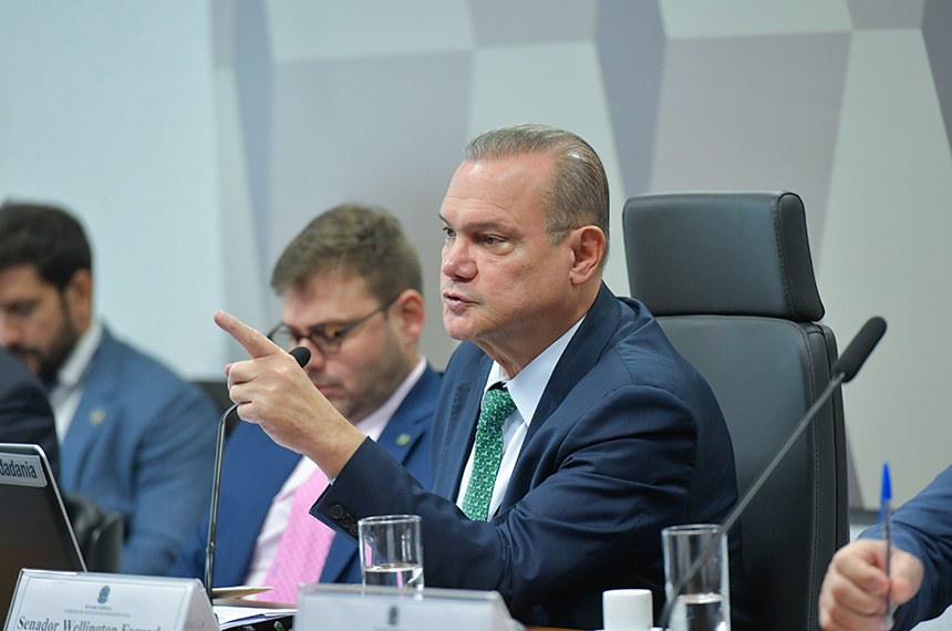 Mesa: 
secretário-executivo do Ministério da Agricultura e Pecuária (Mapa), Irajá Lacerda; 
presidente eventual, senador Wellington Fagundes (PL-MT) - em pronunciamento.