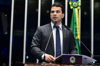 Senador Irajá defende projeto que regulamenta jogos e resorts