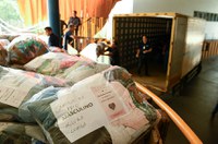 Senado envia mais doações para o RS em parceria com os Correios