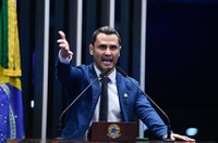 Cleitinho critica PEC que anistia partidos que não cumpriram cotas