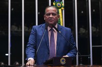 Eduardo Gomes: projeto sobre IA exige análise aprofundada e debate democrático