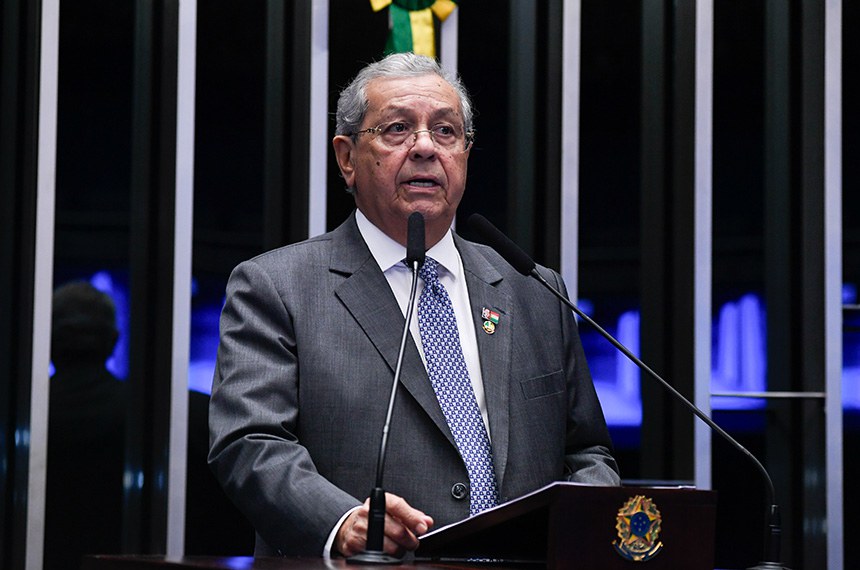 Em discurso, à tribuna, senador Jayme Campos (União-MT).