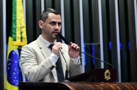 Cleitinho critica decisão do STF de descriminalizar porte de maconha