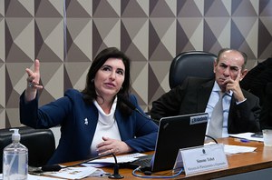 Mesa: 
ministra do Planejamento e Orçamento, Simone Tebet; 
presidente da CDR, senador Marcelo Castro (MDB-PI).