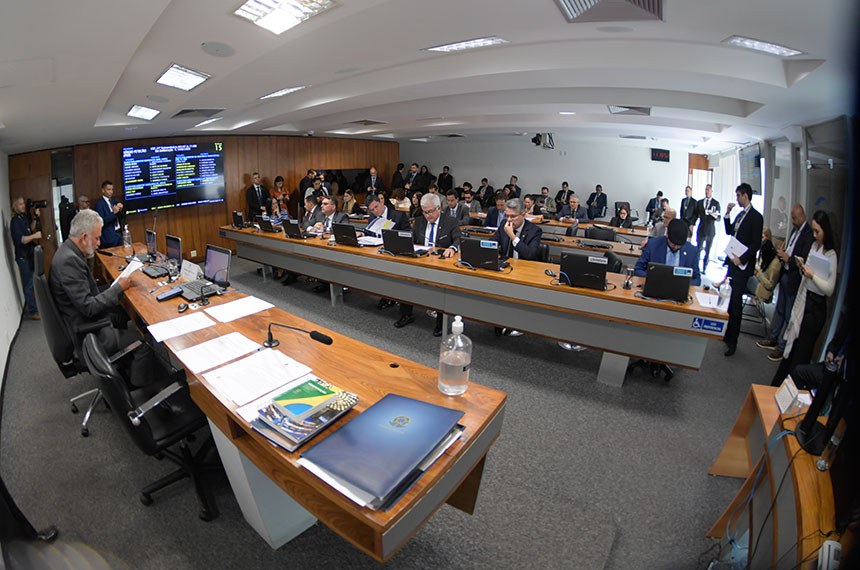 Bancada:
senadora Damares Alves (Republicanos-DF); 
senador Hamilton Mourão (Republicanos-RS); 
senador Flávio Bolsonaro (PL-RJ); 
senador Sergio Moro (União-PR); 
senador Astronauta Marcos Pontes (PL-SP); 
senador Alessandro Vieira (MDB-SE); 
senador Jorge Seif (PL-SC).