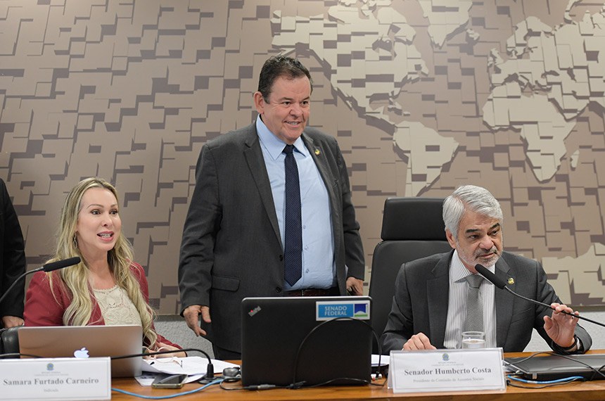 Mesa: 
indicada para exercer o cargo de Ouvidora da Agência Nacional de Vigilância Sanitária (Anvisa), Samara Furtado Carneiro (MSF 10/2024);
senador André Amaral (União-PB);
presidente da CAS, senador Humberto Costa (PT-PE).