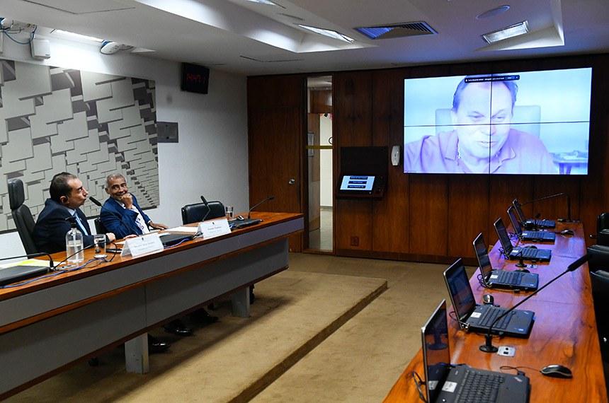 Presidente do Tombense Futebol Clube, Lane Gaviolle, também participou remotamente e negou manipulação - Foto: Marcos Oliveira/Agência Senado