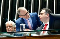 Autorizadas operações de empréstimo para Rio Grande (RS) e Espírito Santo