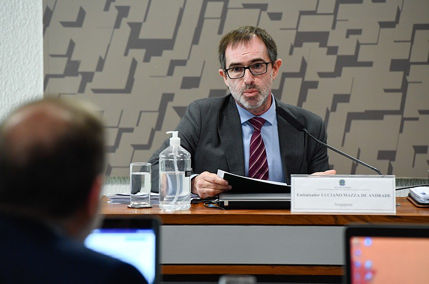 Mesa: 
indicado para exercer o cargo de embaixador do Brasil na República de Singapura (MSF 22/2024), Luciano Mazza de Andrade.
