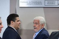 Em busca de acordo com Supremo, CCJ adia votação do marco temporal