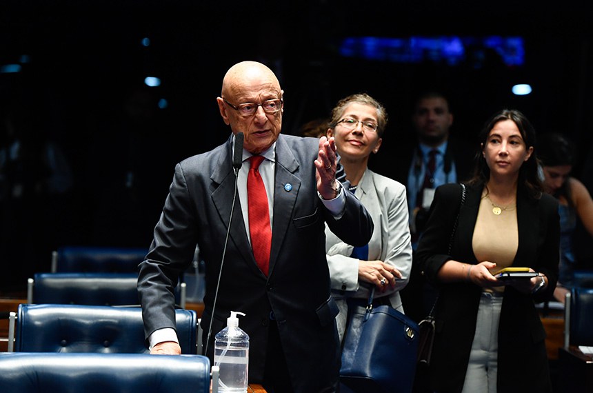 Participam:
senador Esperidião Amin (PP-SC);
embaixadora da República Árabe da Síria, Rania Al Haj Ali.