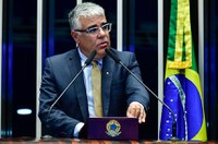 Girão aciona justiça sobre dispensa de licitação no Ceará e adverte: 'estão perdendo o pudor'