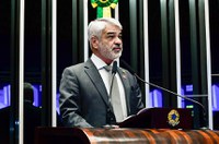 Humberto Costa destaca lançamento do 'maior Plano Safra da história' do país