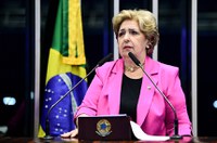 Ivete celebra aniversário do Corpo de Bombeiros Voluntários de Joinville