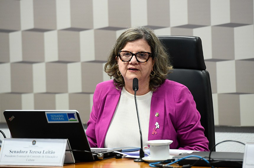 Mesa: 
presidente eventual e requerente desta audiência, senadora Teresa Leitão (PT-PE).