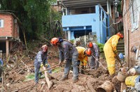 Senado analisa PEC que destina parte do Orçamento para prevenção de desastres