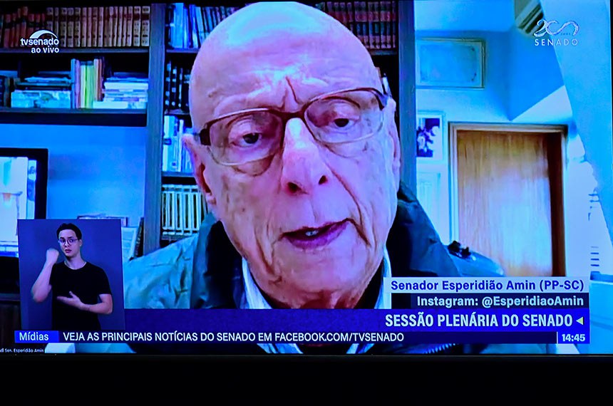 Em pronunciamento, via videoconferência, senador Esperidião Amin (PP-SC).