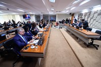 Projeto que obriga empregador a pagar exame toxicológico de motorista é adiado