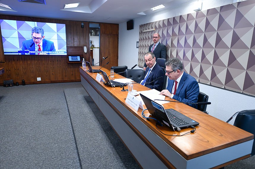 Mesa: 
presidente da CPIBRASKEM, senador Omar Aziz (PSD-AM); 
relator da CPIBRASKEM, senador Rogério Carvalho (PT-SE) - em pronunciamento.