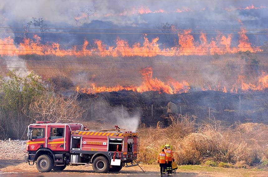 O Distrito Federal enfrenta um longo período de seca, e por isso, ocorrências de incêndios têm sido frequentes.