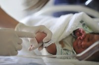 CDH analisa transporte gratuito para pais levarem recém-nascido a consulta