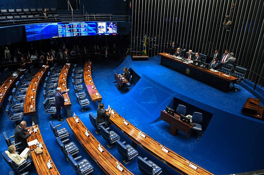 Mesa: 
3º secretário da Mesa do Senado Federal, senador Chico Rodrigues (PSB-RR);
líder do governo no Senado Federal, senador Jaques Wagner (PT-BA);
presidente do Senado Federal, senador Rodrigo Pacheco (PSD-MG); 
secretário-geral da Mesa do Senado Federal, Gustavo A. Sabóia Vieira;
senador Beto Faro (PT-PA);
líder do governo no Congresso Nacional, senador Randolfe Rodrigues (sem partido-AP).