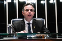 Lançamento de revista sobre 200 anos do Senado é destacado por Pacheco