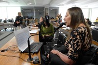 CDH acata sugestão que fixa piso salarial e carga horária para psicólogos